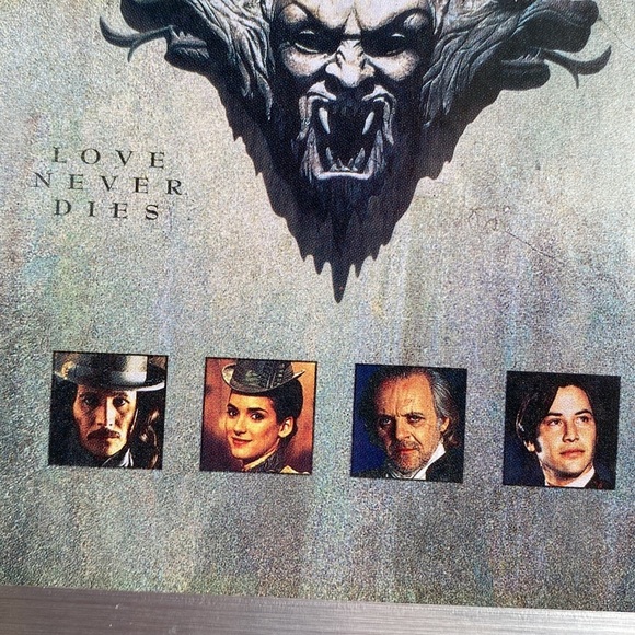 Brahm Stoker’s Dracula DVD movie. Keanu Reeves, Winona Ryder, Anthony Hopkins - Picture 2 of 7